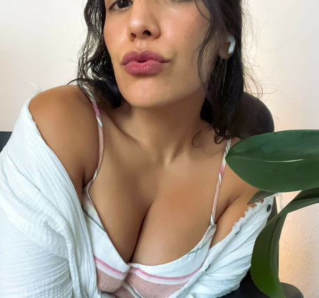 fat ass onlyfans hot image