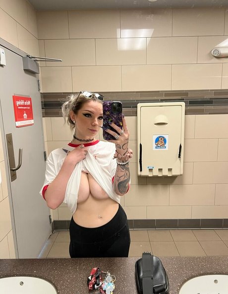 demon fatale model naked photo