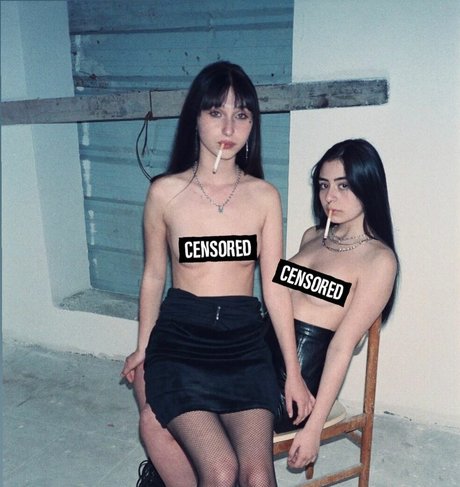 Israeli Teen naked model picture