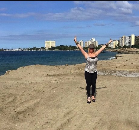 Vanessa Pardo pornstar nude image