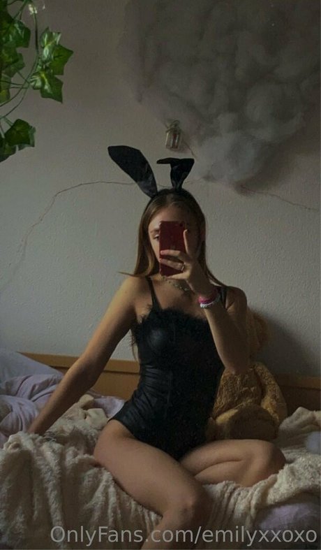 emilyxxoxo pornstar beautiful img