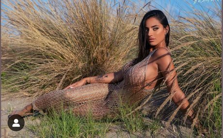 Curvy Goddesses pornstar sex images