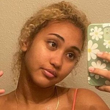 cowboyprincess25 top model pic