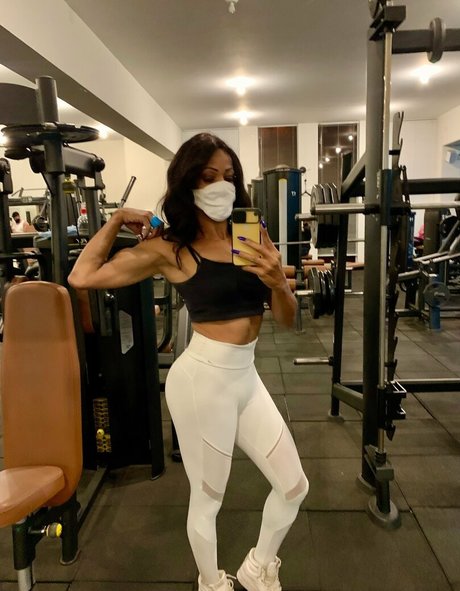 shemale 23cm nice pornstar image