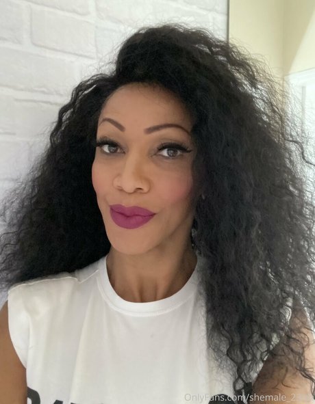 shemale 23cm sexy actress archive