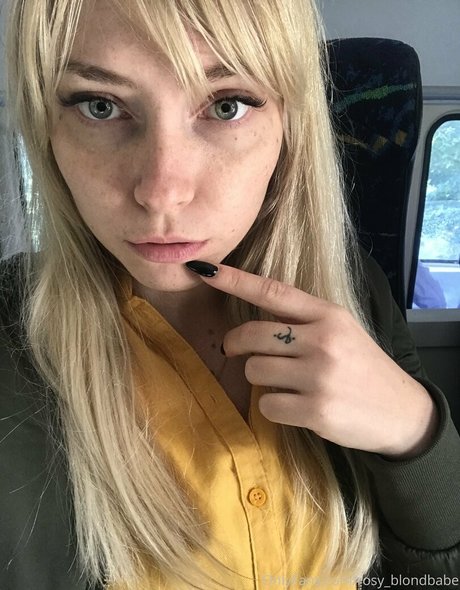 rosy blondbabe naked pornstar photos