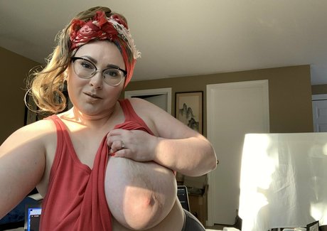 teen ladyboy onlyfans erotic image