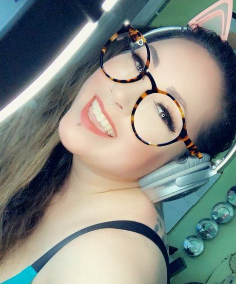 Penelope34J perfect pornstar pictures