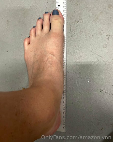 amazonlynn art model image