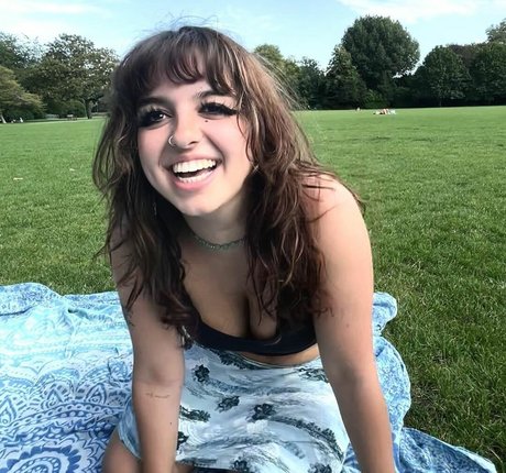 Maddy Adderley xxx star img