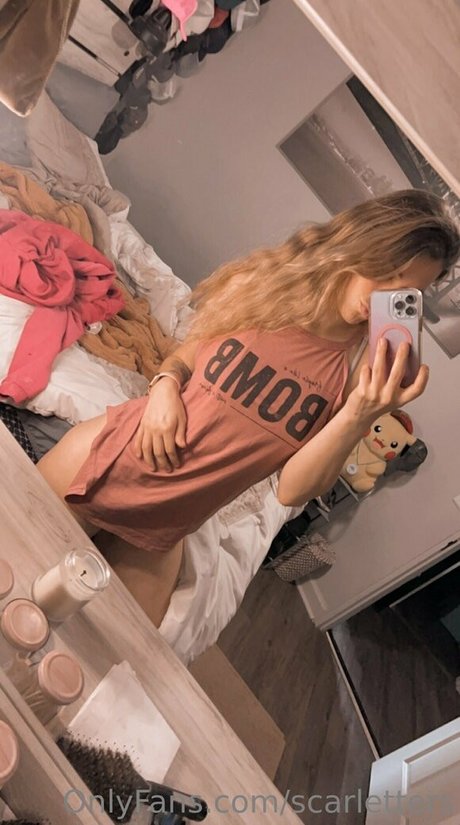 scarletters star nude gallery