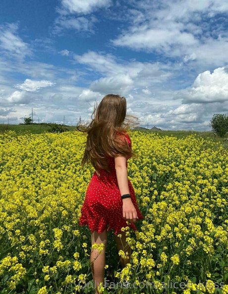 alicee kisss model nice picture