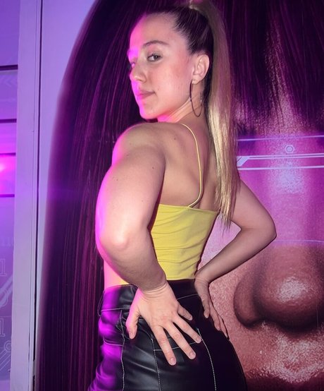 ampipenia high quality pornstar pics