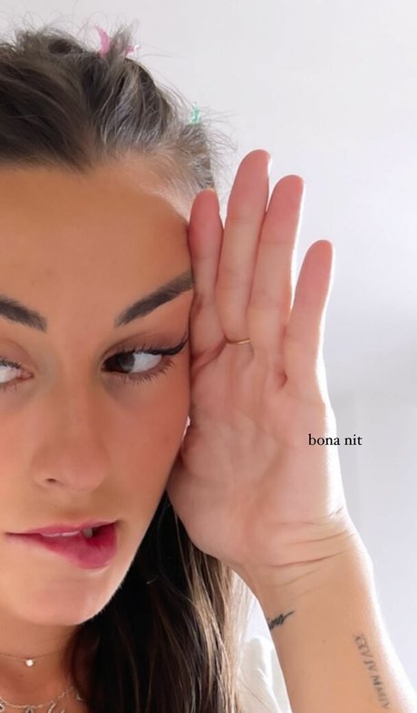 paulagonu model best img