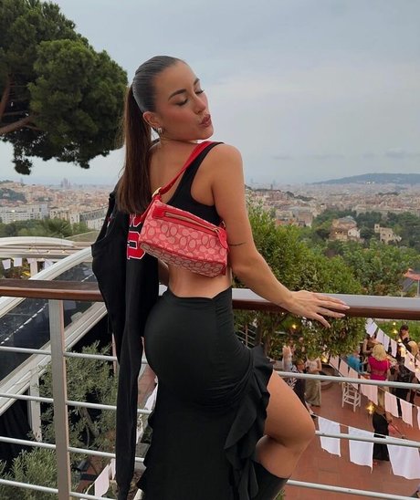 ladyboy asian onlyfans porno image