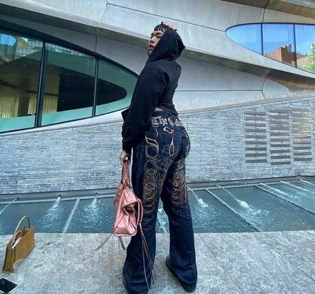 lewdkittyyyy model erotic image