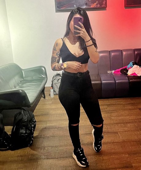 Xxlaisx pornstar pretty img