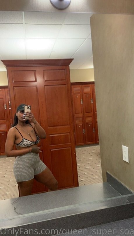 queen super soaker nudes model photos