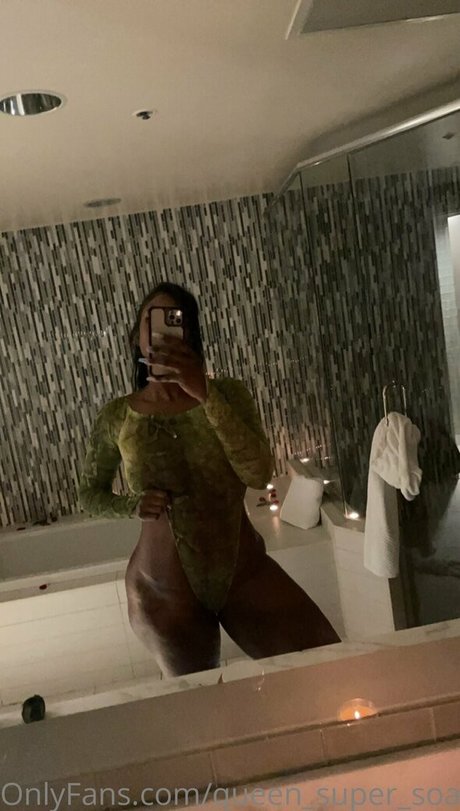 thigh high boots onlyfans hd pics