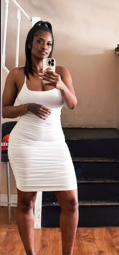 queen super soaker erotic star image