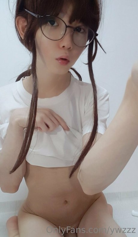 ywzzz model pretty pictures