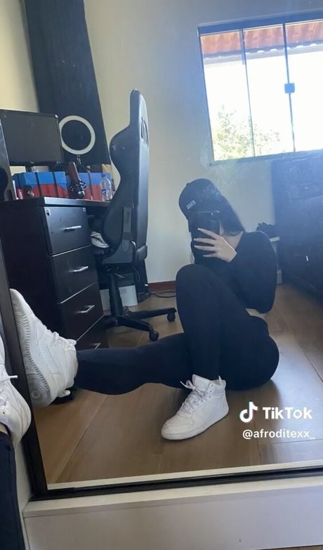 afrodite xx star hot photo