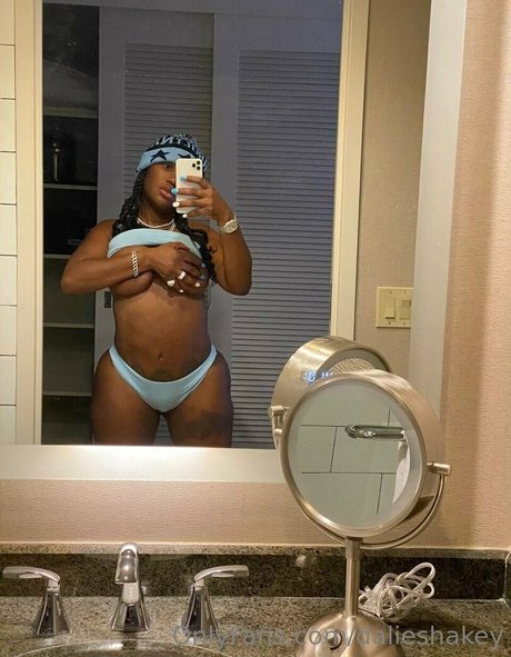 dalieshakey high quality star image