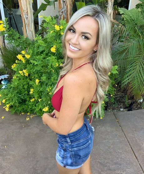 Ashley Freiberg naked actress img