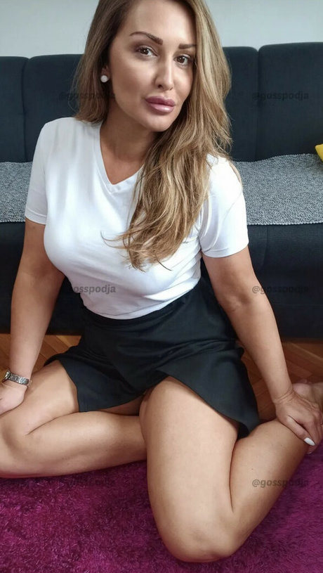 Justwoman 42 xxx pornstar image