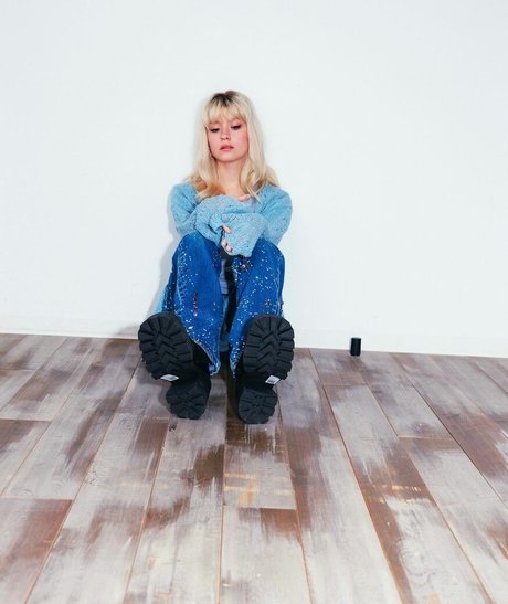 blonde hot wife onlyfans porno photos