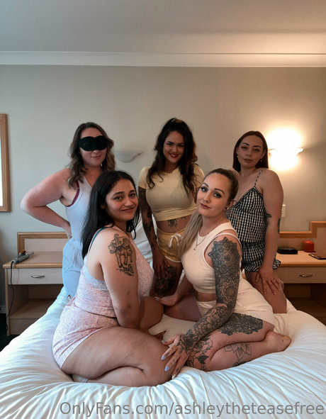 ashleytheteasefree model top archive