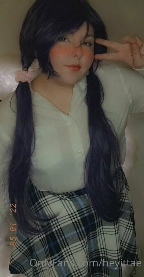 heyittae model nude photos