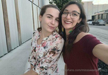 misssweetpetite22 pretty model archive