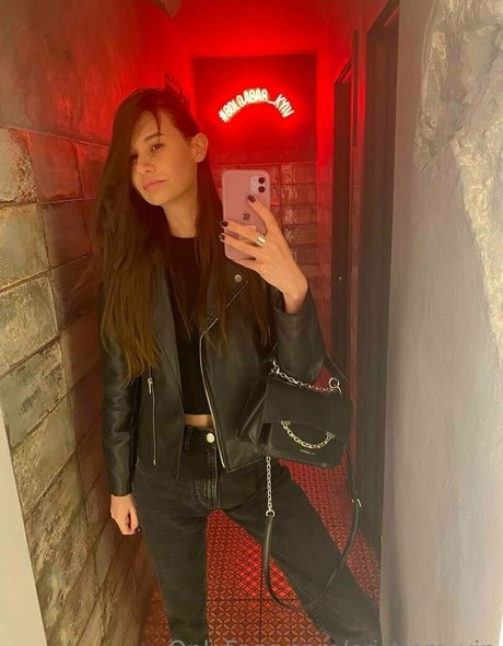 cristinm vip naked star images