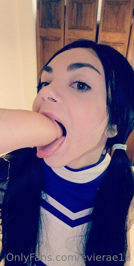 evierae18 nude actress gallery