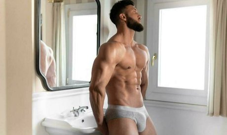 aleksandrrammfree model beautiful img