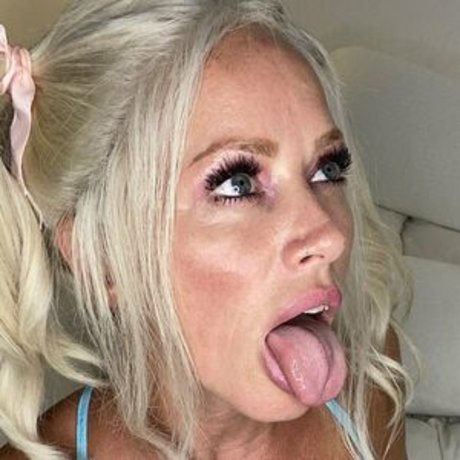 misscjhunter pornographic model archive