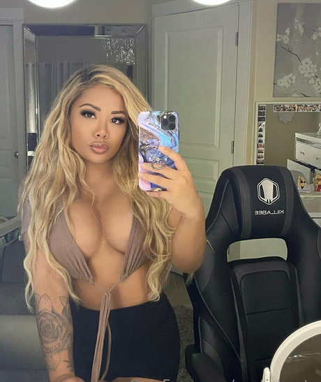 mature asian onlyfans xxx pic