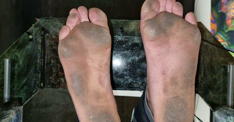 ladsfeetfree model beautiful pics