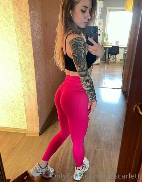 evilscarlett star nudes galleries