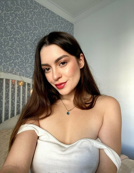 vera venera model exclusive picture