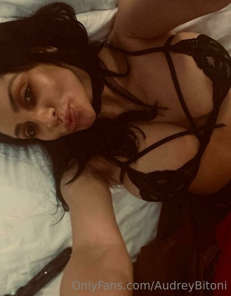 audreybitoni nude actress pic
