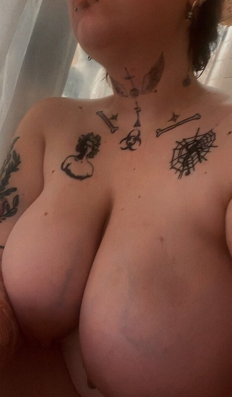 Rhawk3 art model gallery