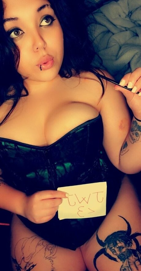 queenbish317 top pornstar image