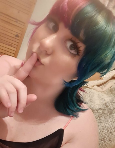 kitsucerise star erotic picture