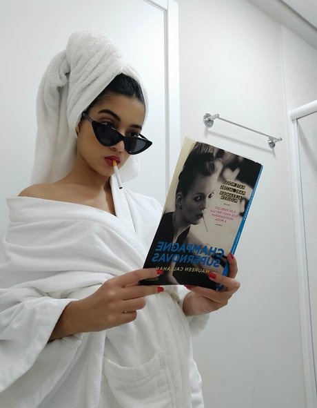 thebeautyofsmoking best model archive