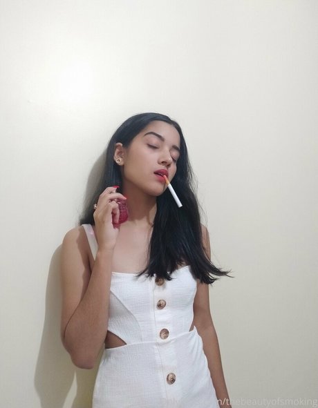 thebeautyofsmoking sexy actress gallery