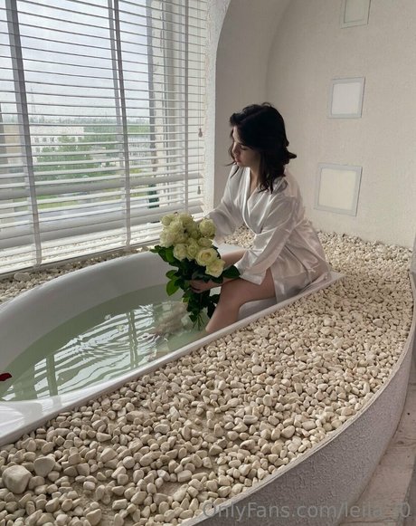 leila l0 star nudes picture