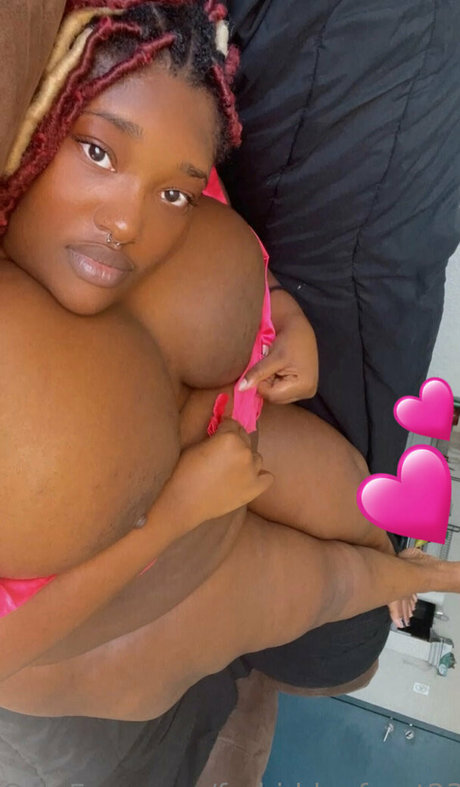 forbiddenfruyt23 Profile pic