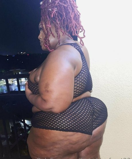 forbiddenfruyt23 porn star photo